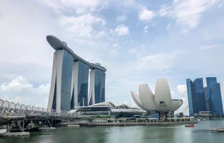7 Days in Singapore Itinerary (A First-Timer’s Bucket List) 10 Marina Bay - an iconic part of my 7 Day Singapore Itinerary