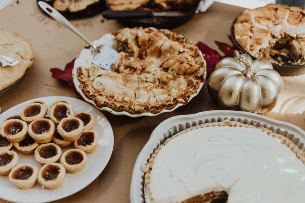 Canadian vs American Thanksgiving: What's the Difference? 4 Thanksgiving desserts with pies