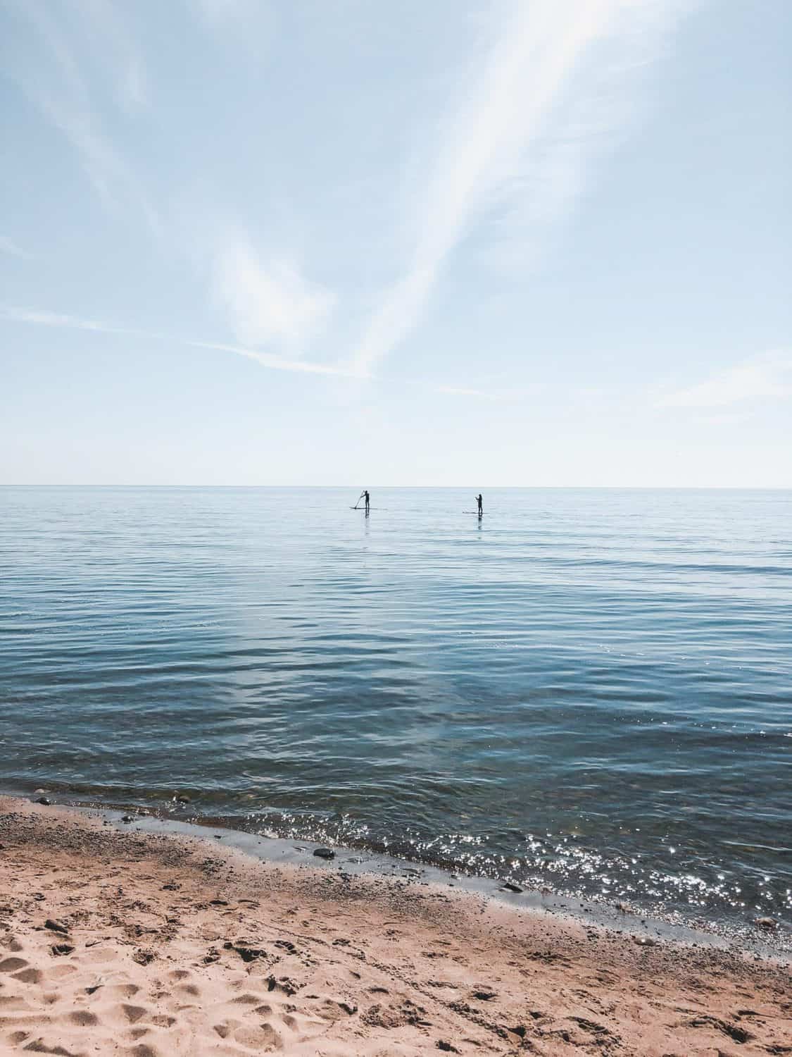 Scarborough Bluffs Trail: Hiking to the Best Lookout 17 Scarborough Bluffer's Park Beach Paddle boarders