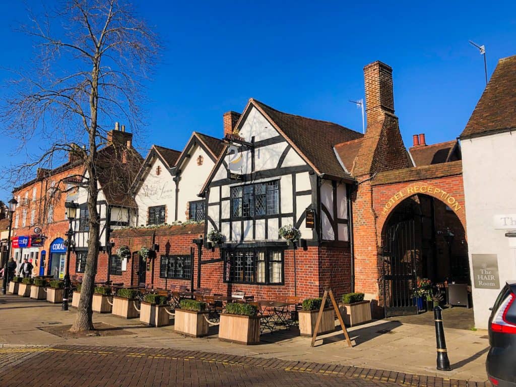 These Were the Most Popular Travel Destinations in 2023, According to Google Trends 9 Cute houses in the UK in the Cotswolds in Stratford Upon Avon.