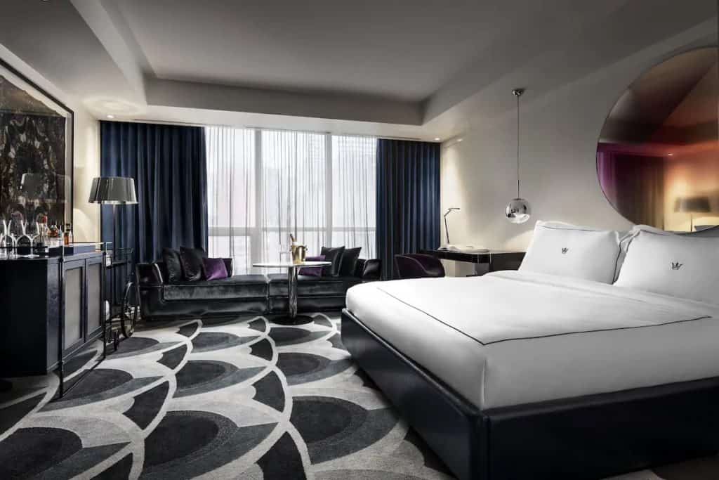 15 Best Hotels in Toronto with Private Hot Tubs (2024) 6 Bedroom suite in the Bisha Hotel Toronto