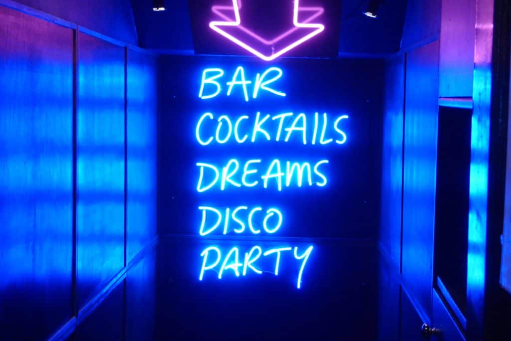 20 Best Things to Do in Wellington, New Zealand 3 Bar and cocktail neon sign