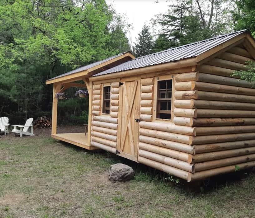 20 Cozy Cabins in Ontario for an Autumn Weekend Getaway 5 rustic log cabin in Ontario for an autumn getaway