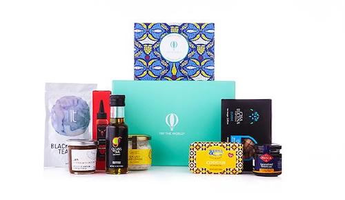 65+ Unique Travel Gifts for Her 2023: Useful Gifts She'll Love 71 trytheworld