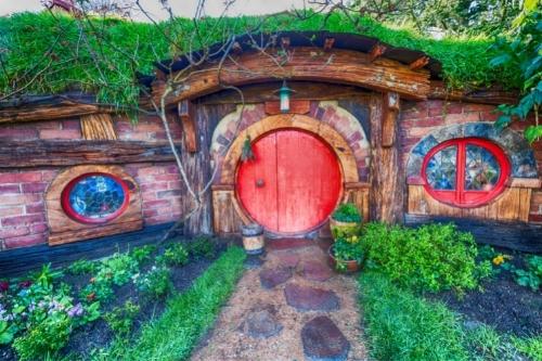 New Zealand Travel Guide 18 Hobbiton New Zealand guide