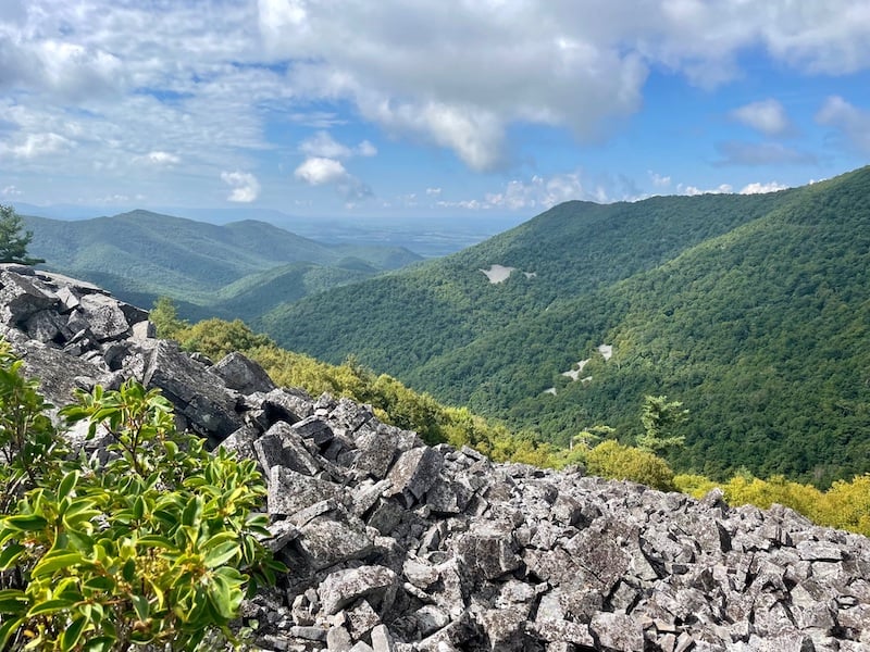 20 Most Beautiful States in the USA in 2024 3 The pretty state of Virginia overlooking the mountains