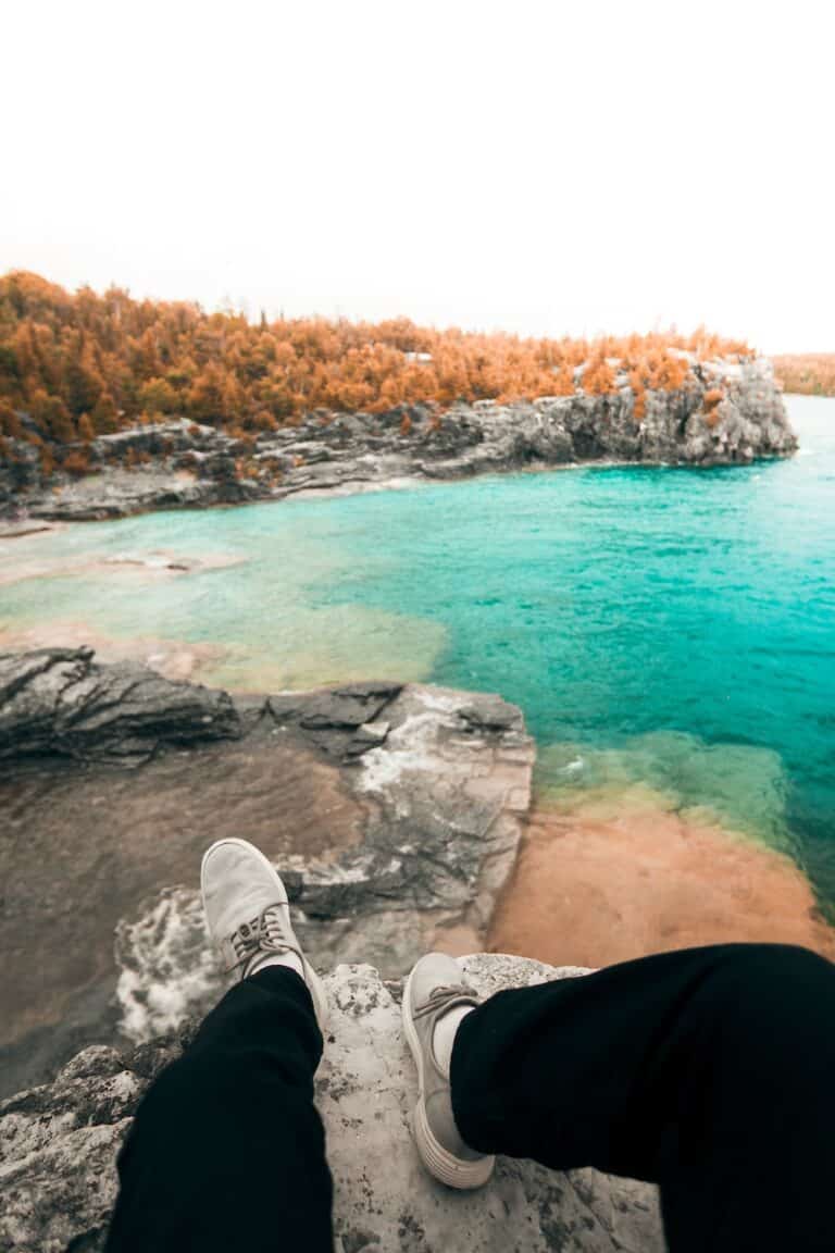 tobermory blue grotto in Canada in summer