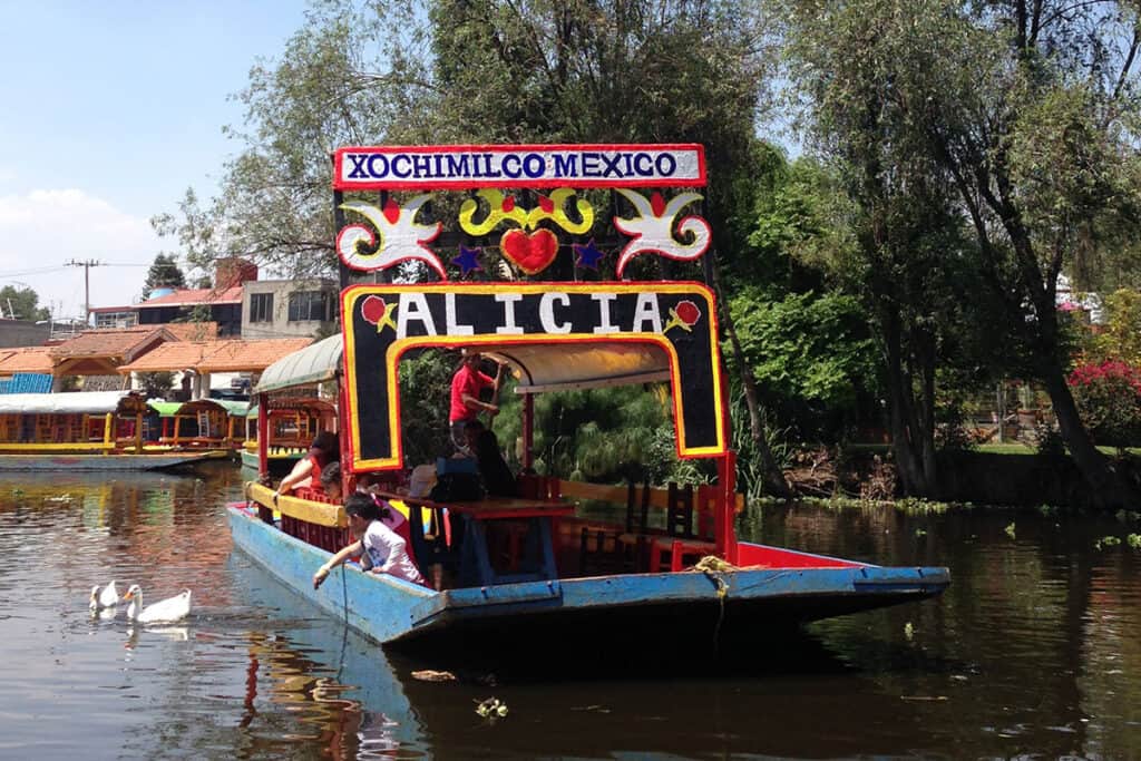 12 Best Things to Do in Mexico City for Solo Travellers 4 xochimilco mexico