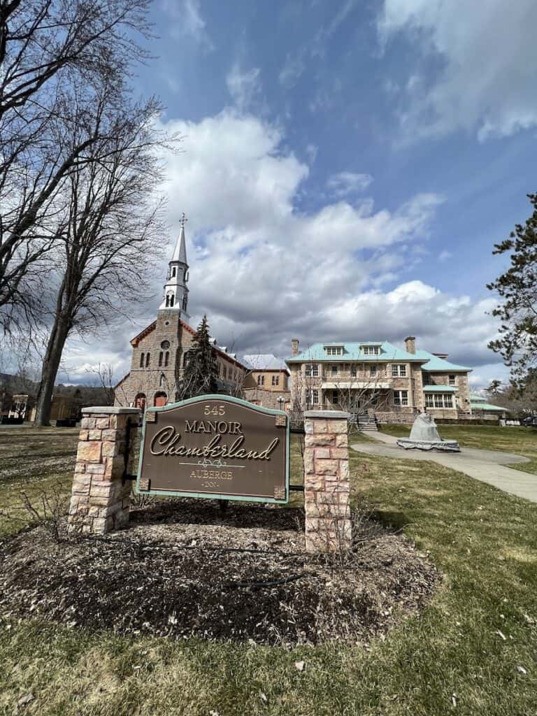 Honest Hotel Review: Manoir Chamberland in Montebello 1 manoir chamberland exterior