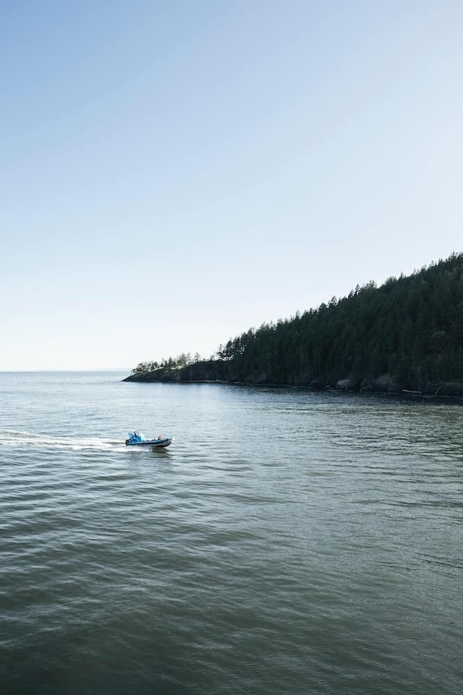 37 Best Day Trips From Vancouver, Canada 2024 11 bowen island british columbia boat