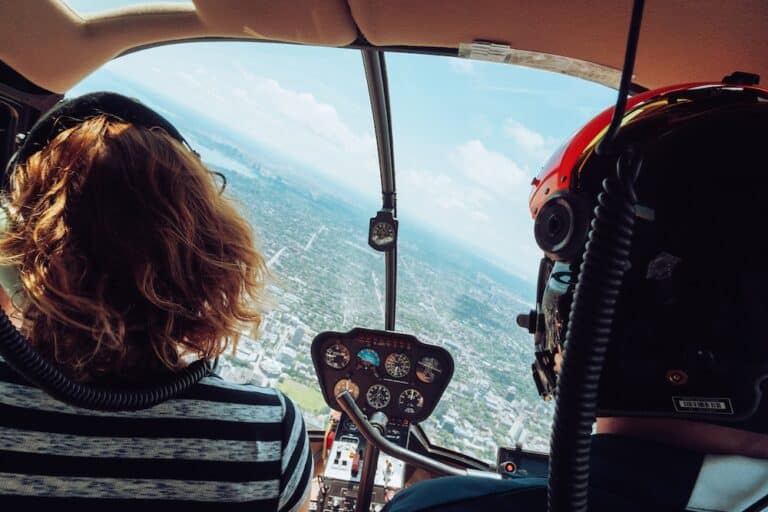 3 Best Toronto Helicopter Tours for Aerial Views (2024) 82 Toronto Helicopter Tour