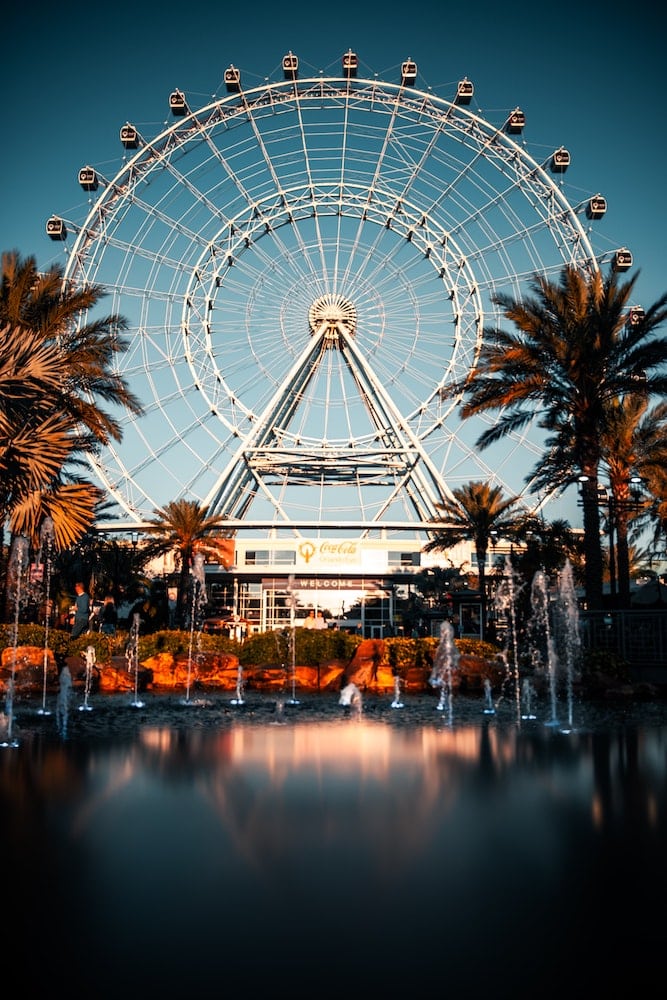 35 Pros and Cons of Living in Florida 5 orlando florida ferris wheel