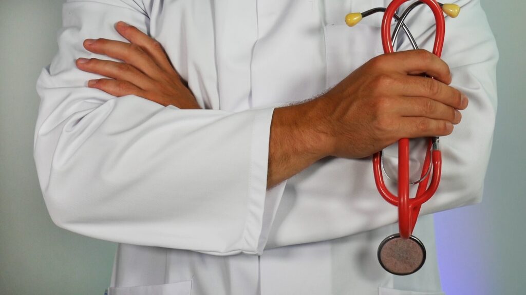 Living in Prague: The Complete Expat Guide (2024) 4 A man in white coat holding a stethoscope. Citizens of Czech Republic must have public or private health insurance.