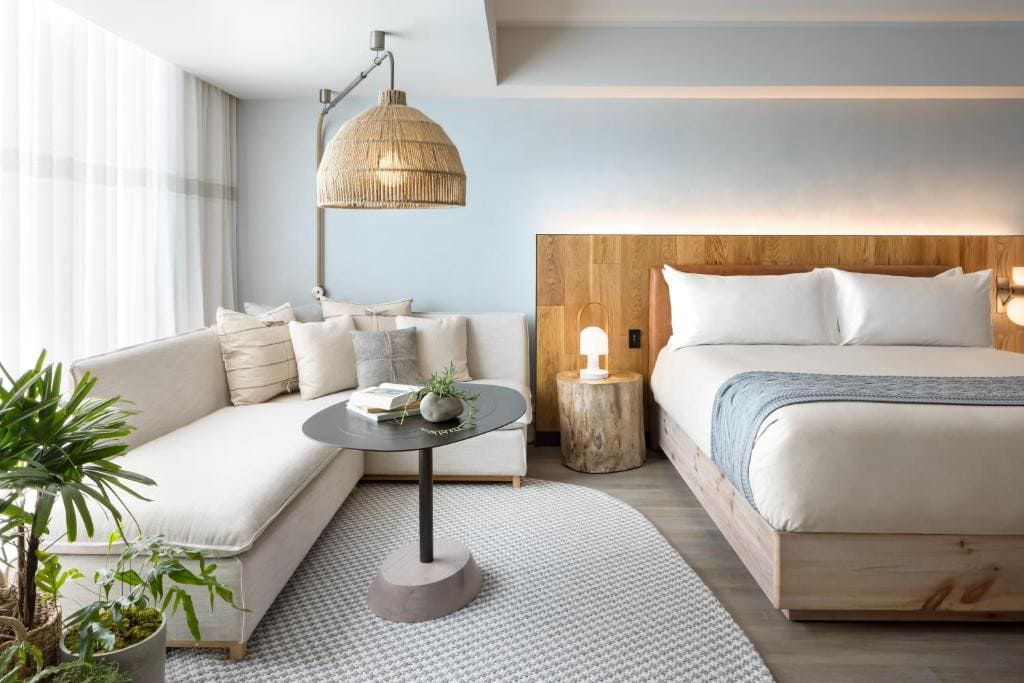 Where To Stay In Toronto: Best Areas And Hotels in 2024 12 image 1 72