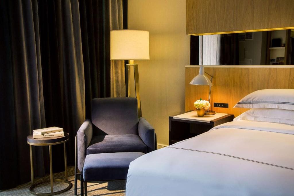 Where To Stay In Toronto: Best Areas And Hotels in 2024 14 image 1 74