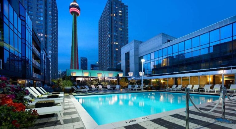 Where To Stay In Toronto: Best Areas And Hotels in 2024 7 Where To Stay In Toronto: Best Areas And Hotels in 2024