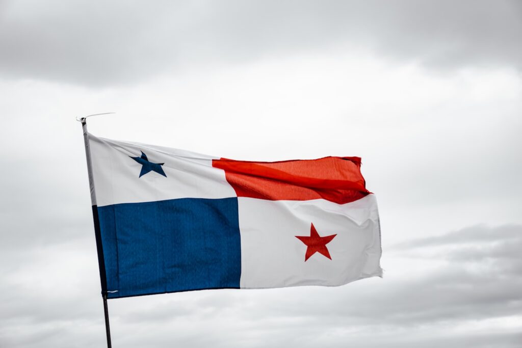 35 Pros And Cons Of Living In Panama In 2024 2 white red and blue flag for Panama