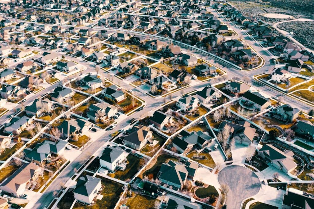 25 Pros and Cons of Living in Utah 2024 5 aerial photo of city of Salt Lake City