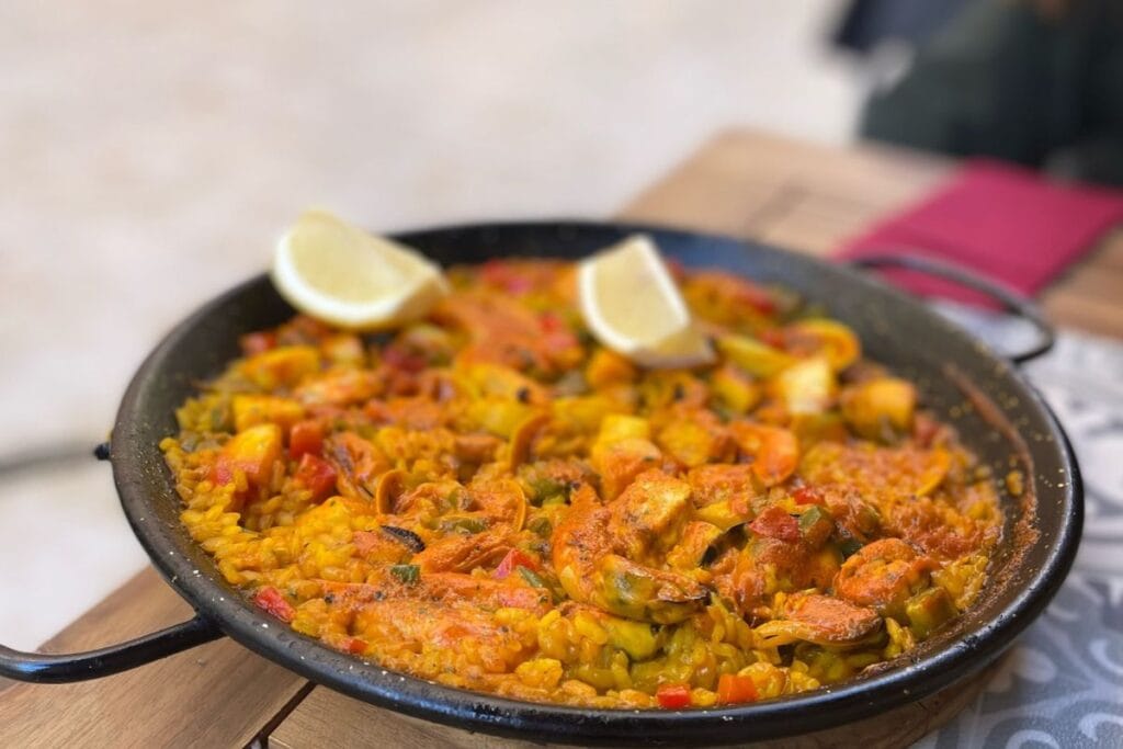 How This Spanish City Transformed an American Expat's Life 5 Valenica Paella rachel grenis