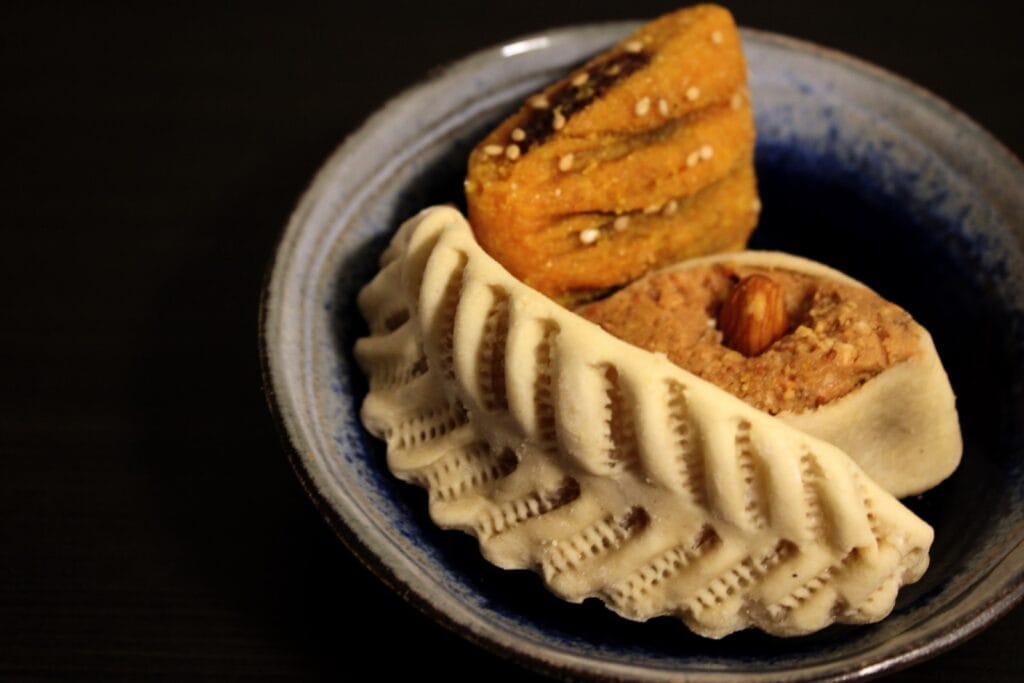 11 Best Cooking Classes in Marrakech in 2024 13 pastries on gray bowl