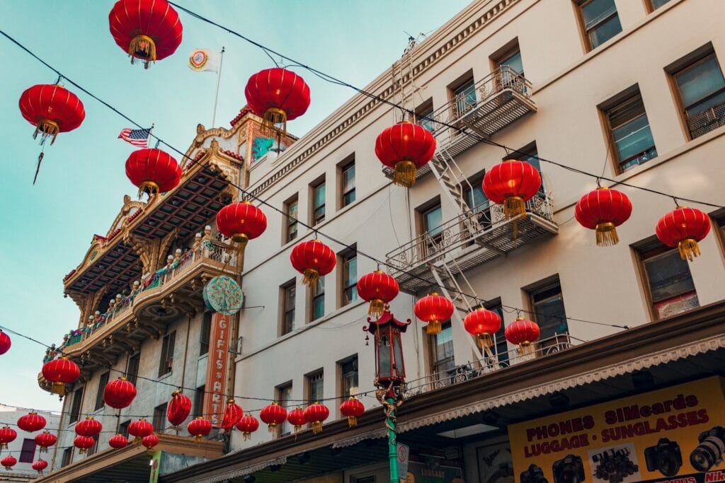 11 Reasons to Live in the US 2 Red lanternes hang on the street durng Chinese New Year in San Francisco Chinatown.